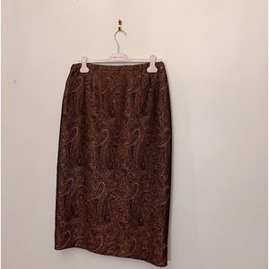 Rene Pontier brown/gold women skirt size 12 length 30 inches, waist 32 inches.